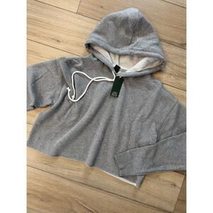 Women’s Wild Fable Gray Crop Hoodie NWT L Large Soft Sweater Too